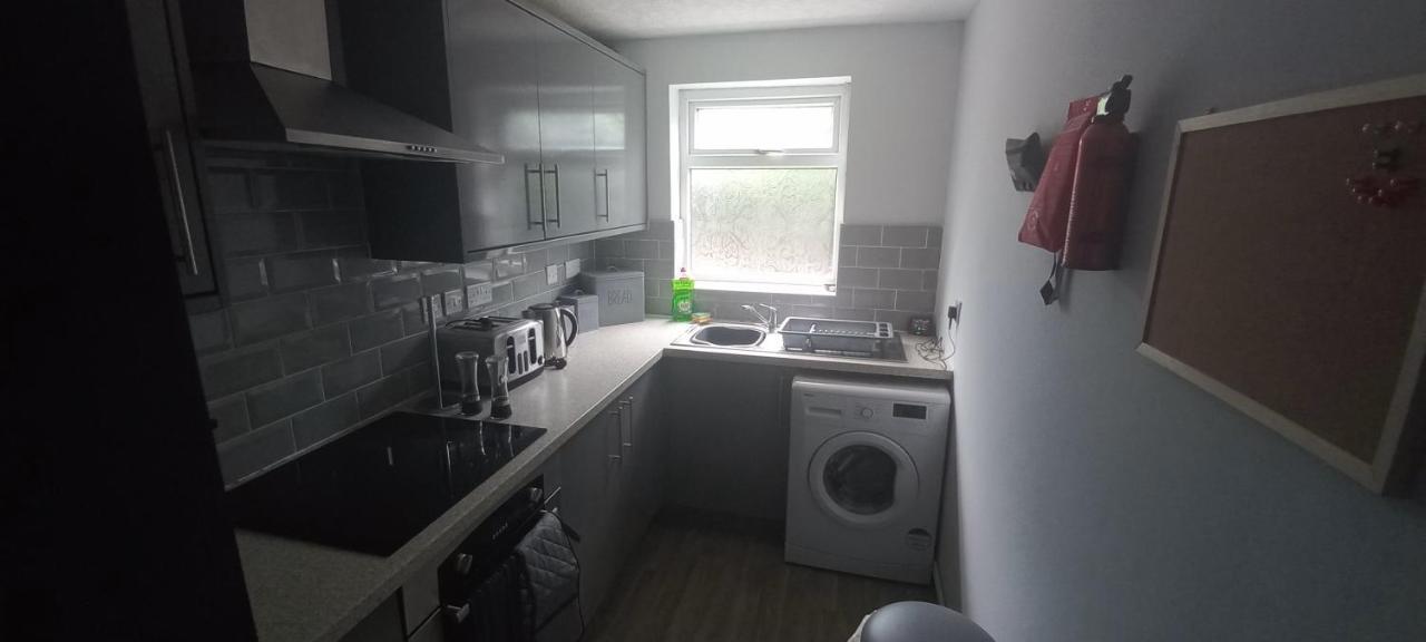 6-Min Walk To New Cross Parking Long Stay Discounts Wolverhampton Ngoại thất bức ảnh