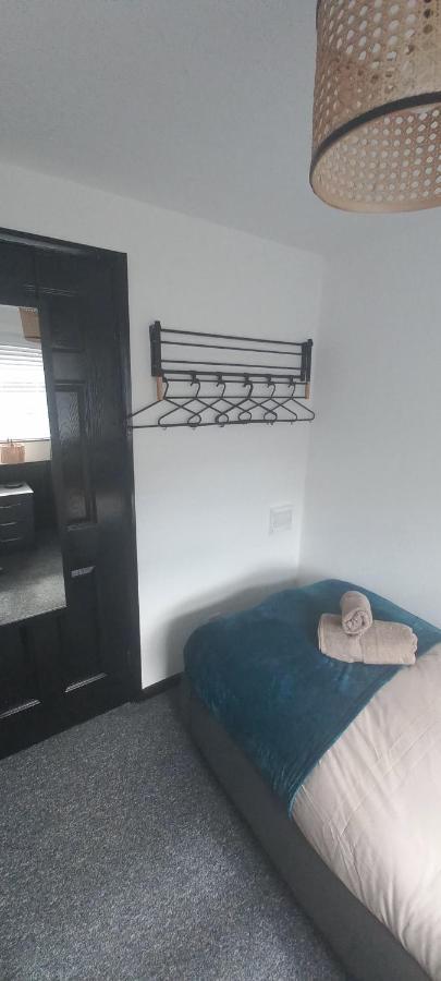 6-Min Walk To New Cross Parking Long Stay Discounts Wolverhampton Ngoại thất bức ảnh